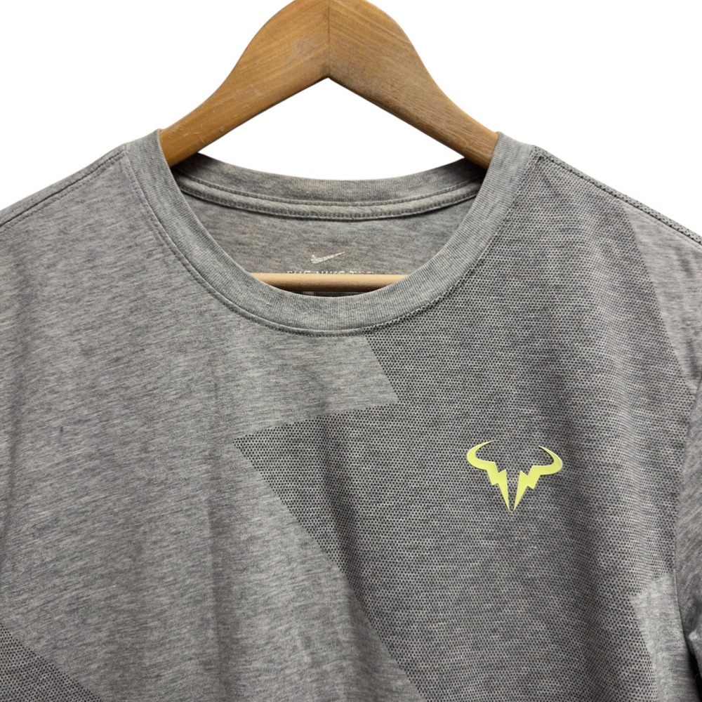 Nike Rafael Nadal Rafa Men's Sz Small Gray Geometric Bull Dri-Fit Tennis T-Shirt